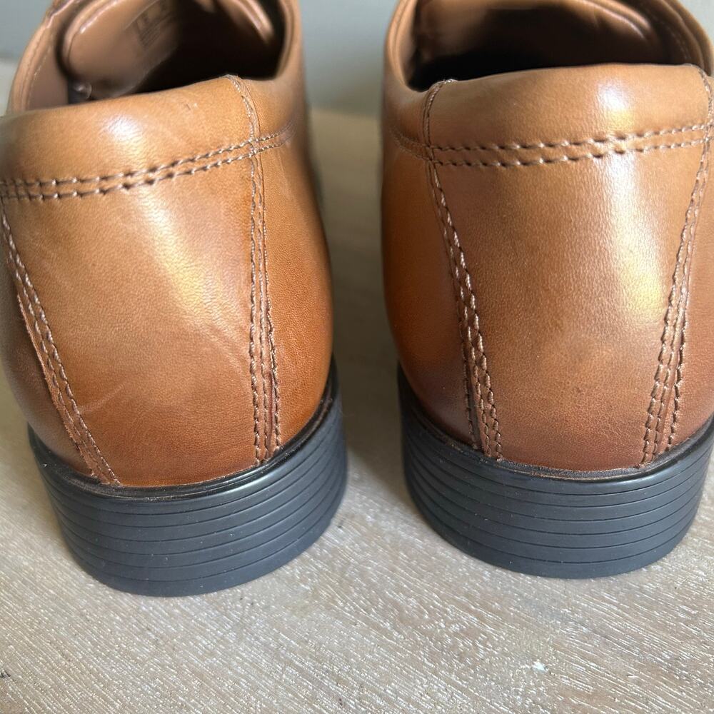 Clark’s men’s Timeless Oxford style brown leather shoe size 9 - Picture 6 of 11